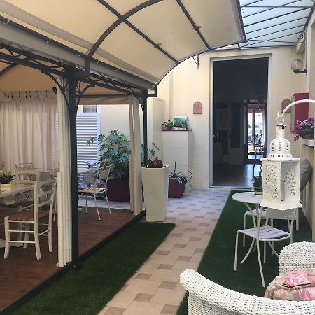 Hotel Internazionale Виареджо Экстерьер фото