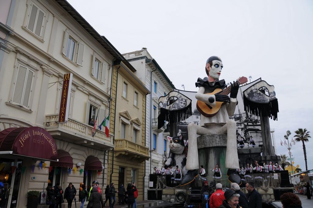 Hotel Internazionale Виареджо Экстерьер фото