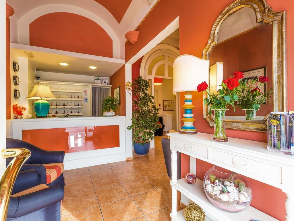 Hotel Internazionale Виареджо Экстерьер фото